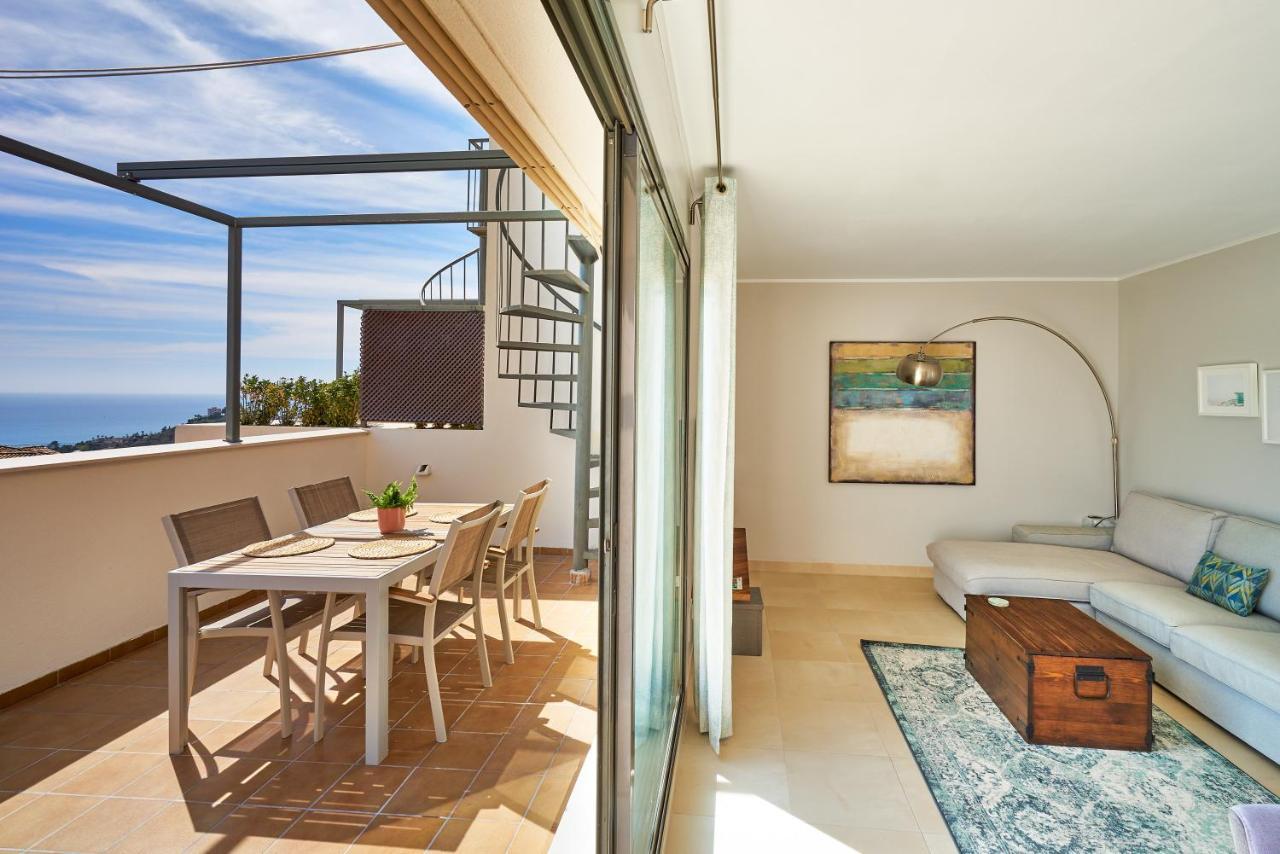 Sea View Penthouse, Pool, Privacy, Benalmadena Apartment Luaran gambar